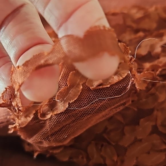 Sioni Milano Mock Neck Mesh Applique Sleeve Detail Sweater Size Large - Picture 13 of 13